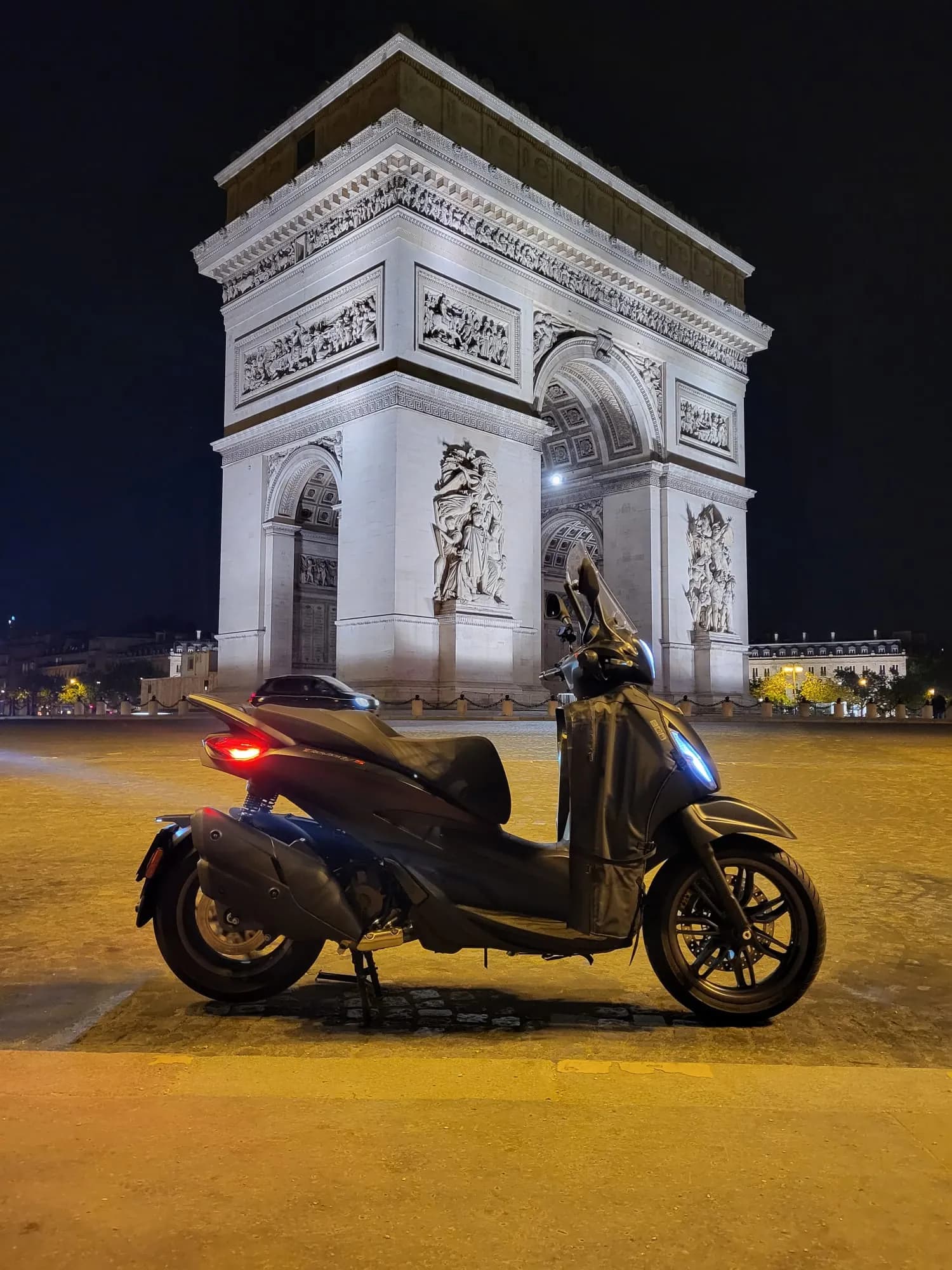 Arc de Triomphe - Livraison de Prestige